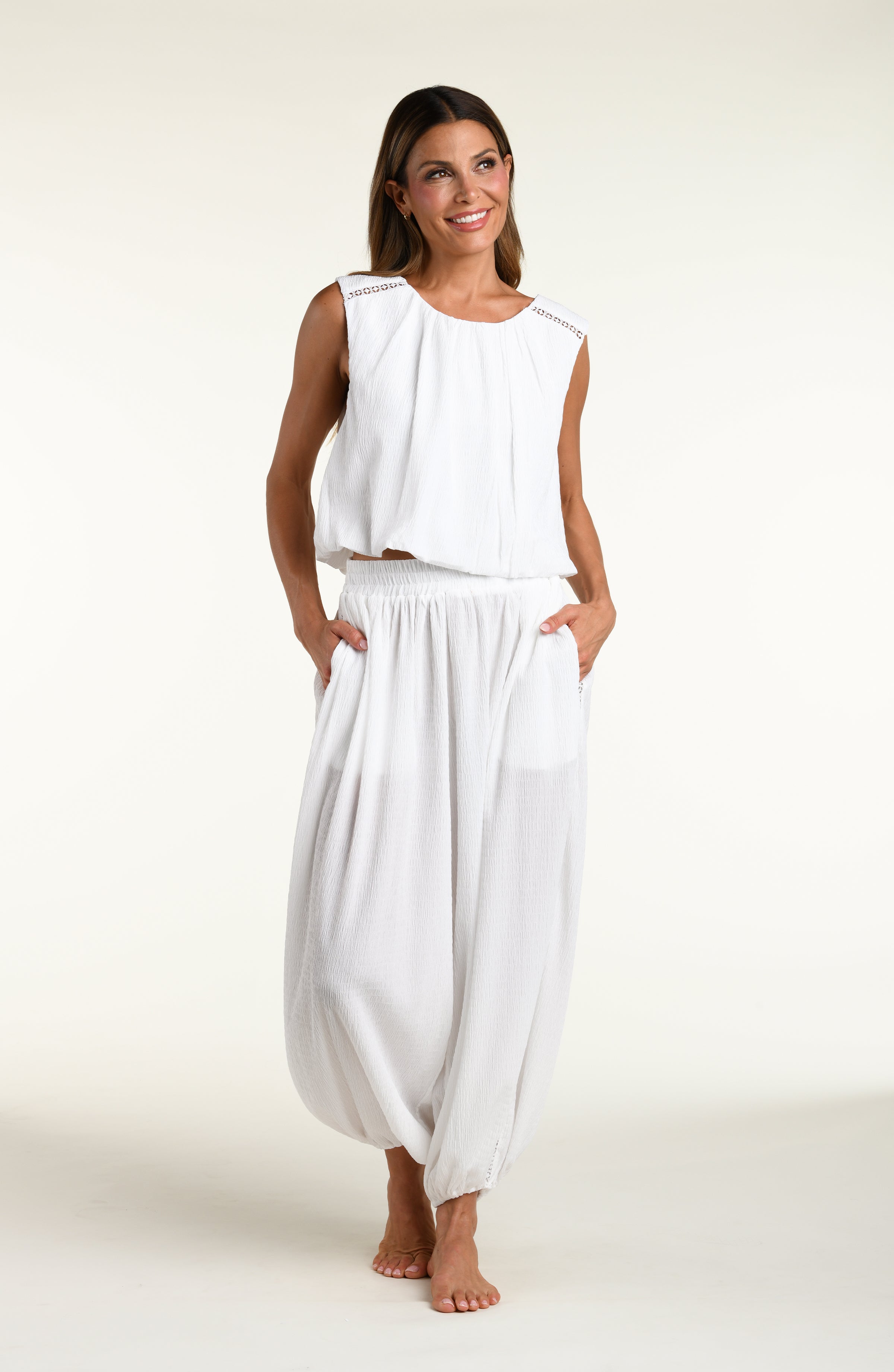 La Blanca Puckered Up Sleeveless Top - White