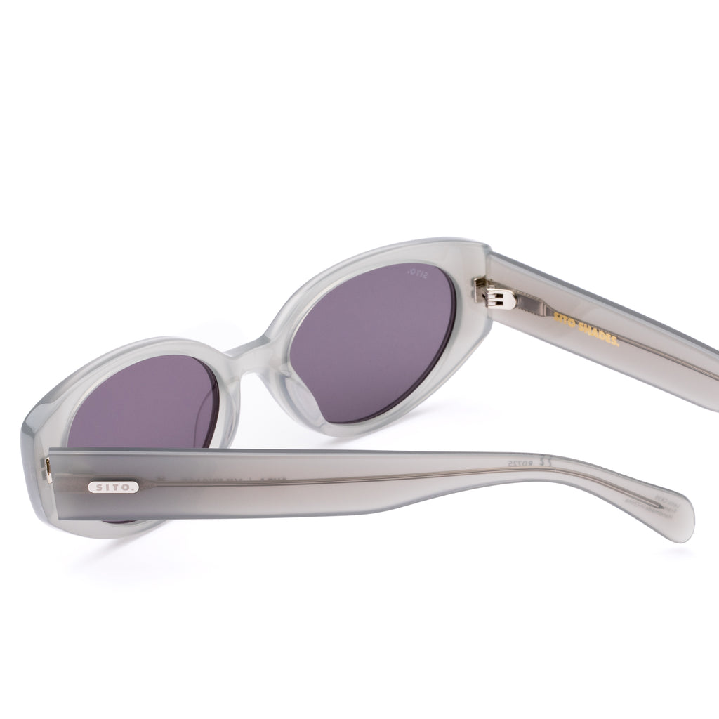 Sito Shades Aura - Milky Sage - Smokey Grey